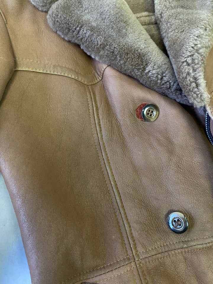 Vintage 70's Men Sheepskin Coat in Brown