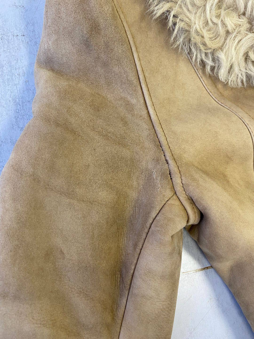 Vintage 70's Women Sheepskin Coat in BeigeV8397