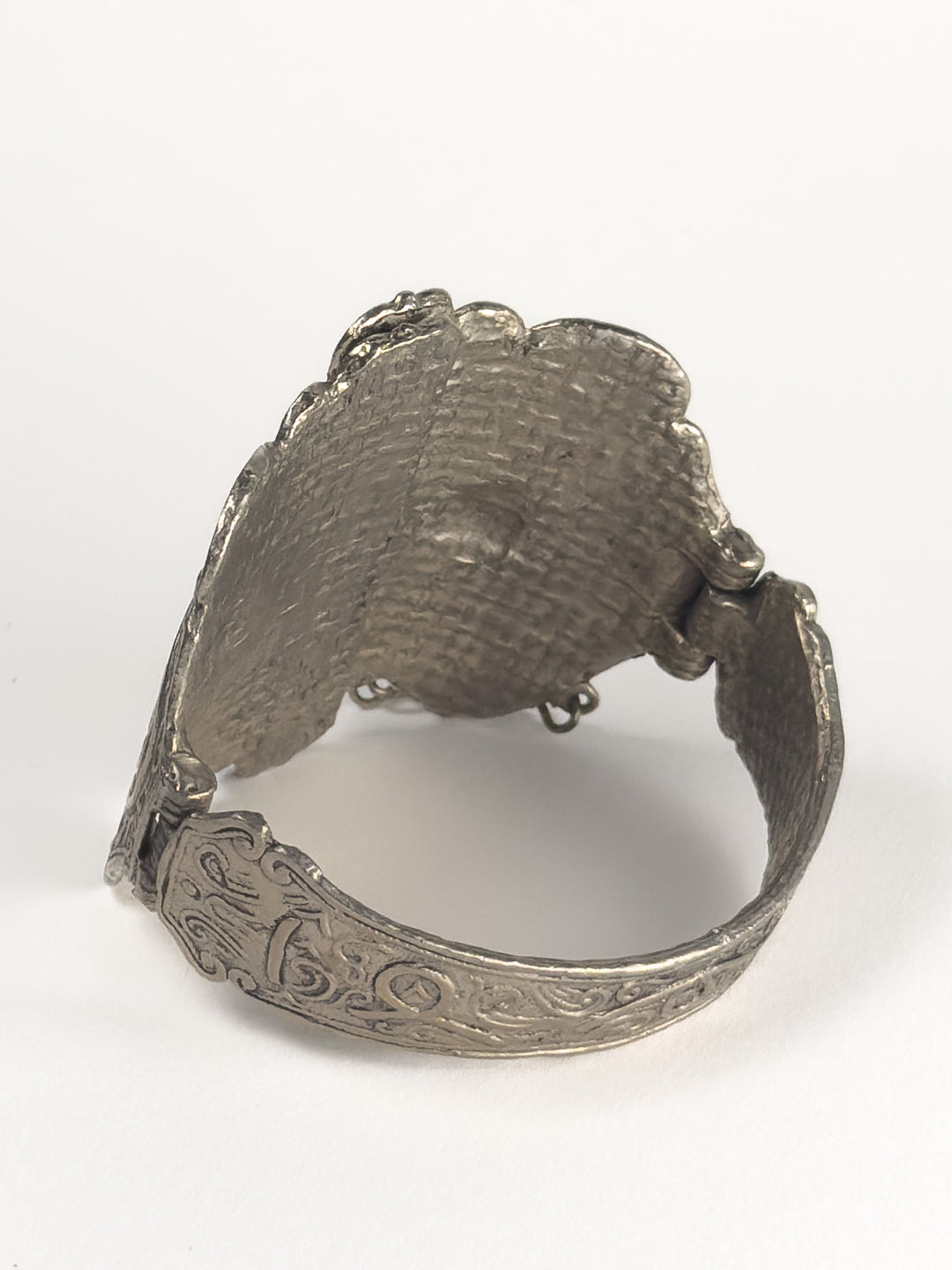 Vintage Engraved Silver-Tone Bracelet With Dagger Charm Clasp