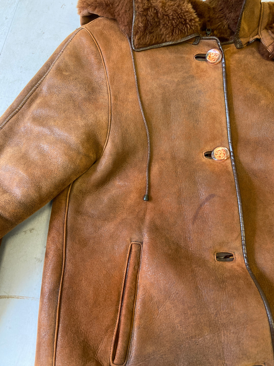 Vintage 90's Women Sheepskin Coat in BrownA0166