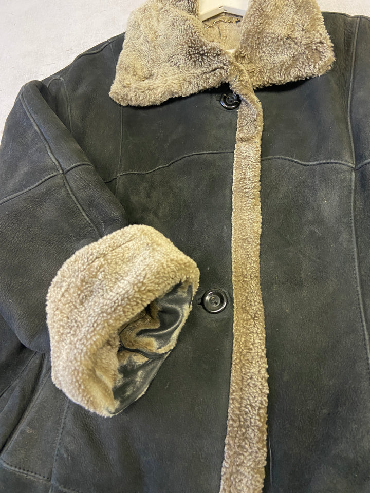Vintage 90's Women Sheepskin Coat in BlackA0243