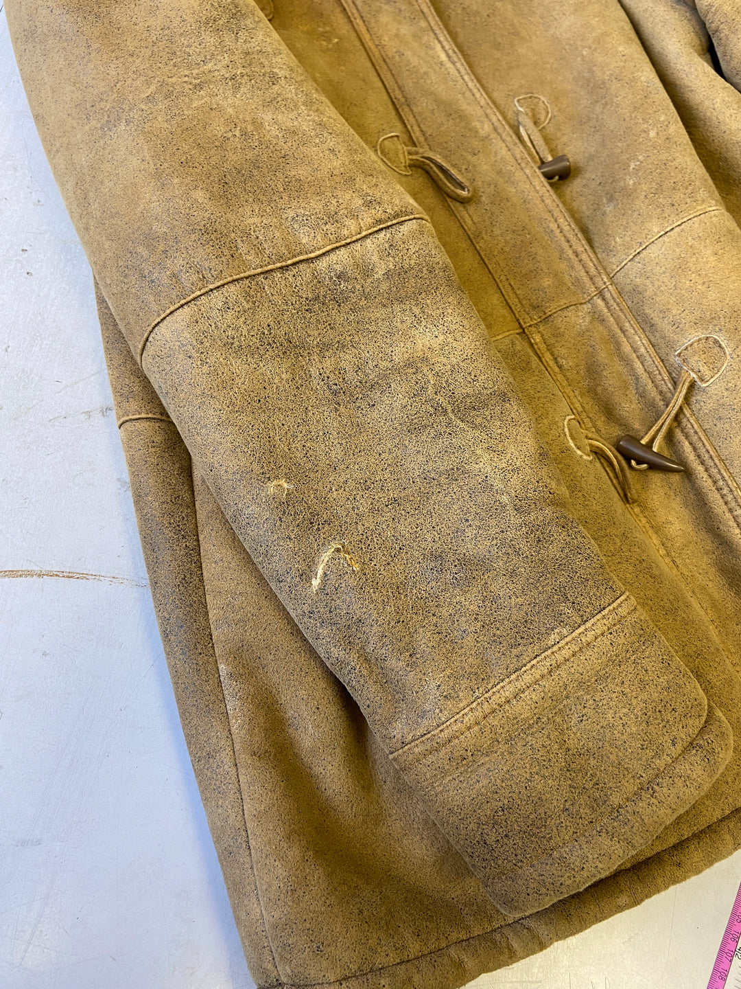 Vintage 90's Women Sheepskin Coat in BeigeA0258