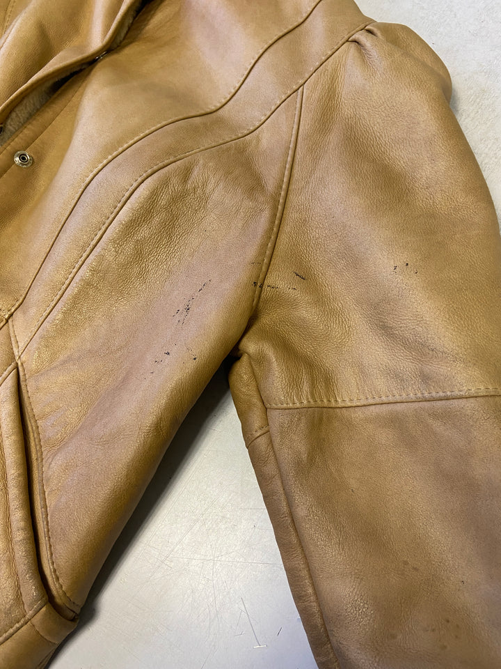 Vintage 70's Women Sheepskin Coat in BeigeA0294