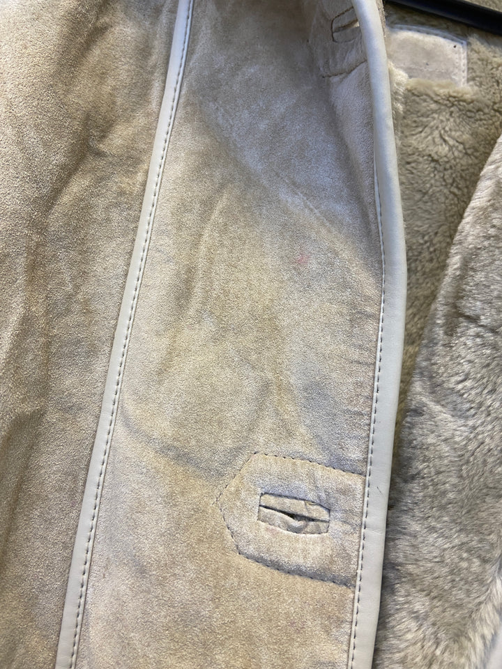 Vintage 90's Women Suede Sherpa Coat in BeigeA0665