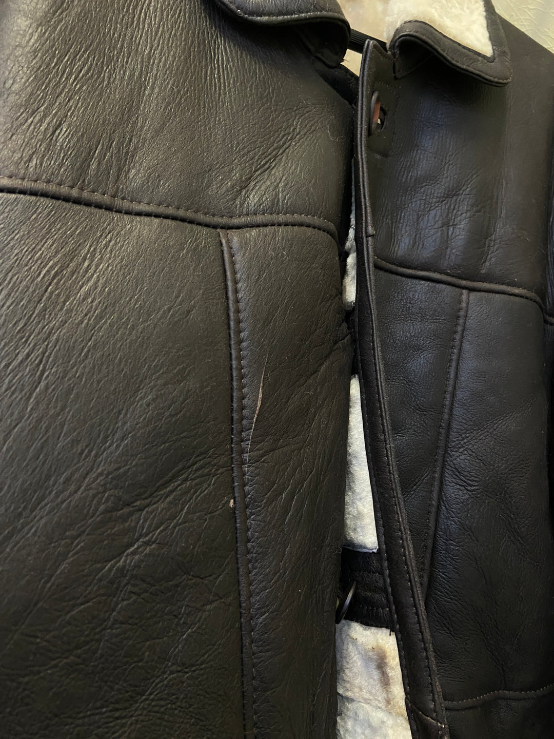 Vintage 90's Men Sheepskin Coat in Brown