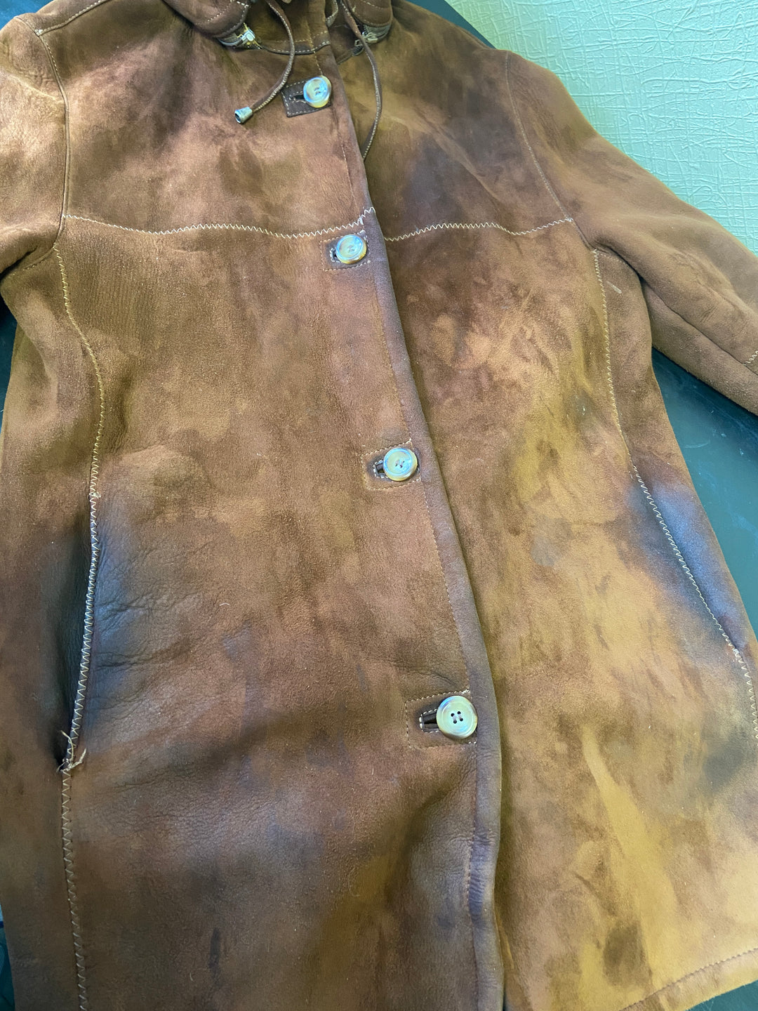 Vintage 90's Women Sheepskin Coat in BrownA0895