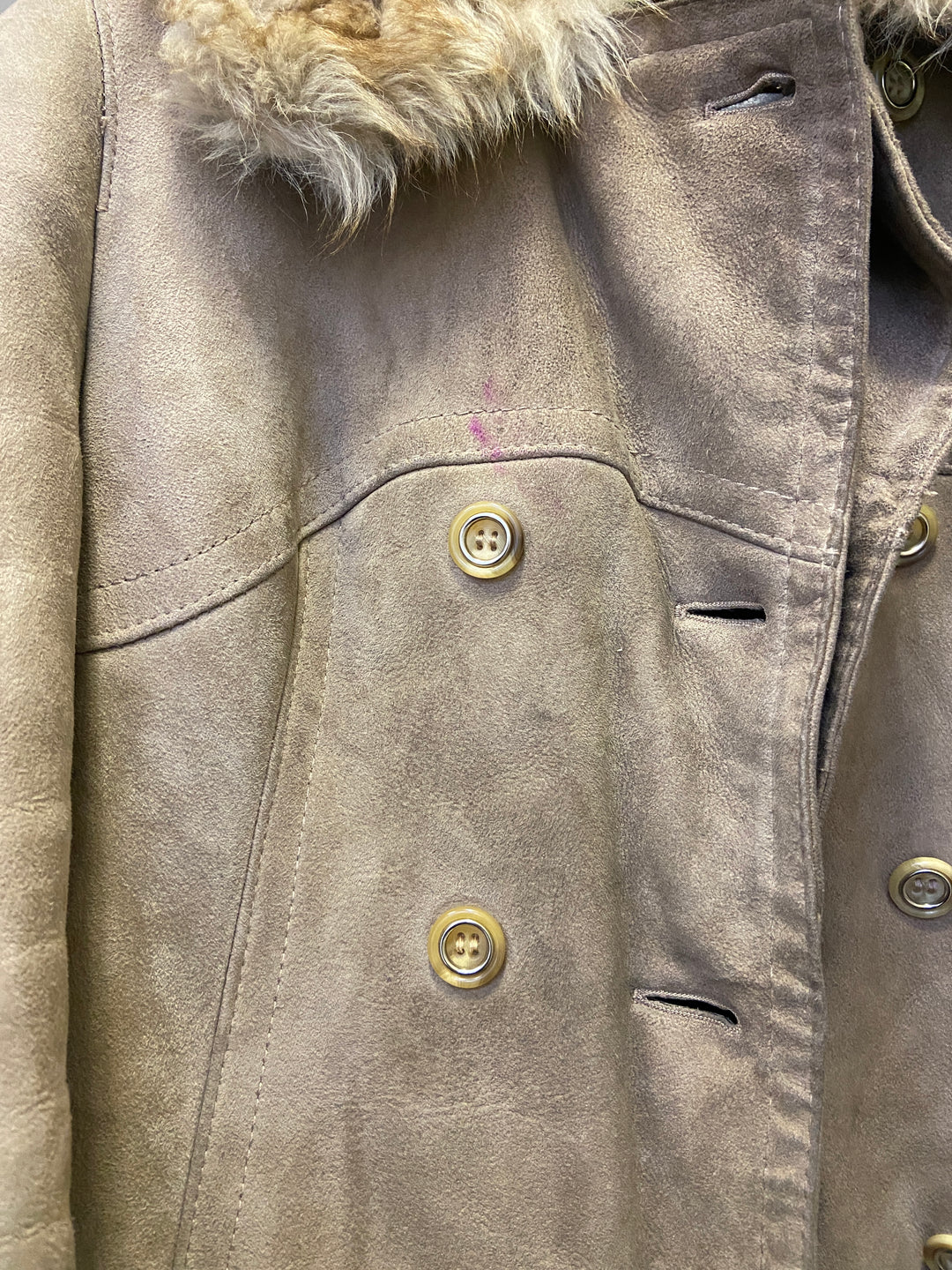 Vintage 70's Women Sheepskin Coat in BeigeA0955