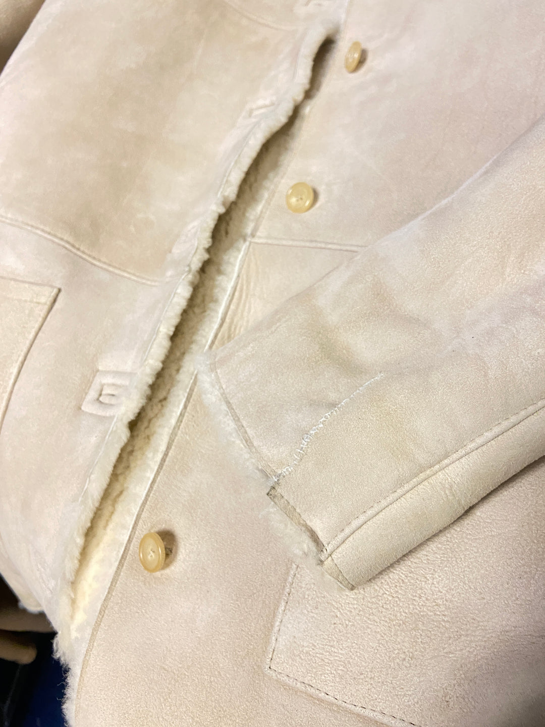 Vintage 90's Women Sheepskin Coat in BeigeV9853