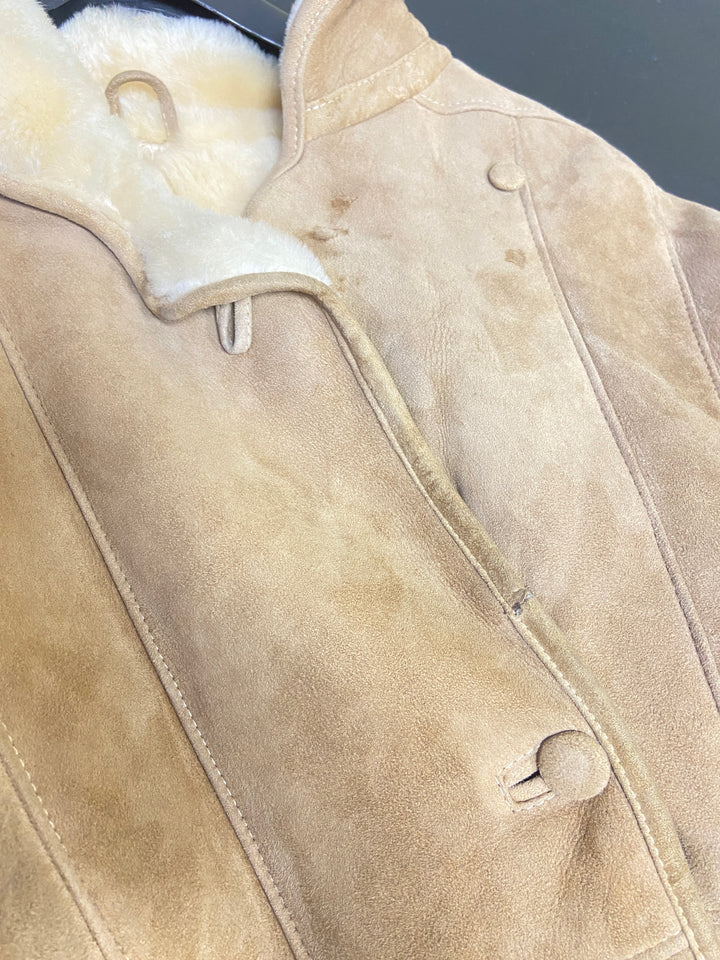 Vintage 90's Women Sheepskin Coat in BeigeV9870