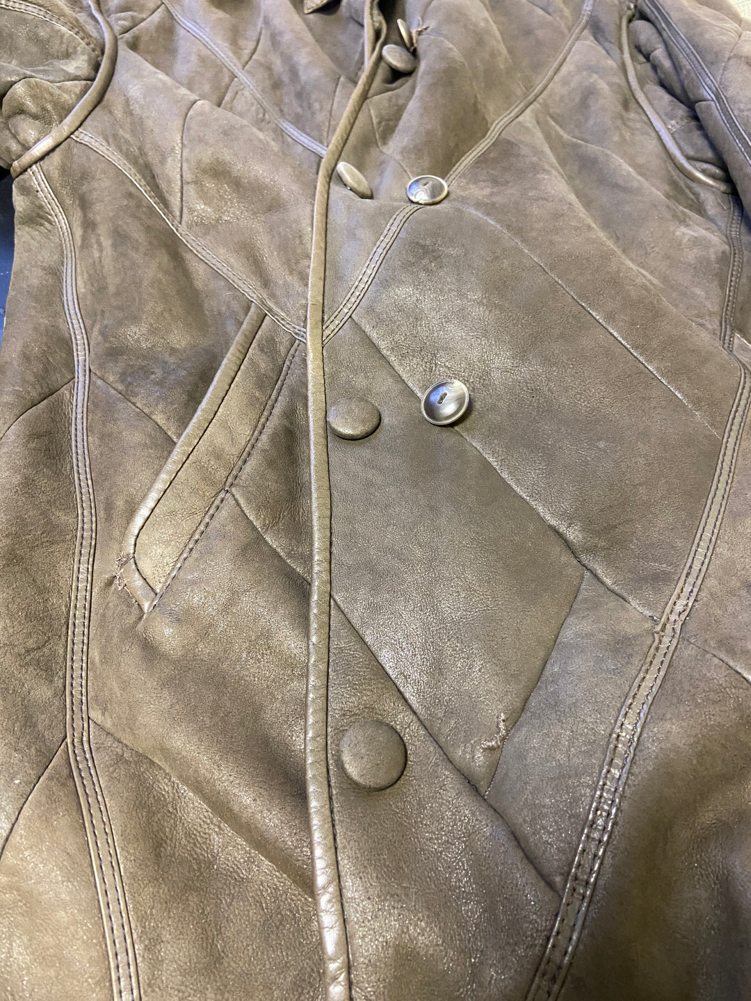 Vintage 90's Women Sheepskin Coat in BrownA0006