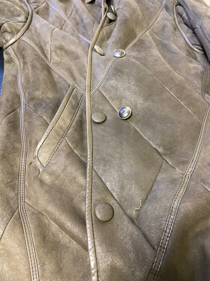 Vintage 90's Women Sheepskin Coat in BrownA0006