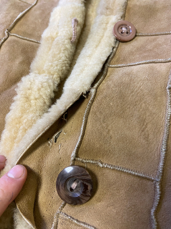 Vintage 90's Women Sheepskin Jacket in BrownA0040