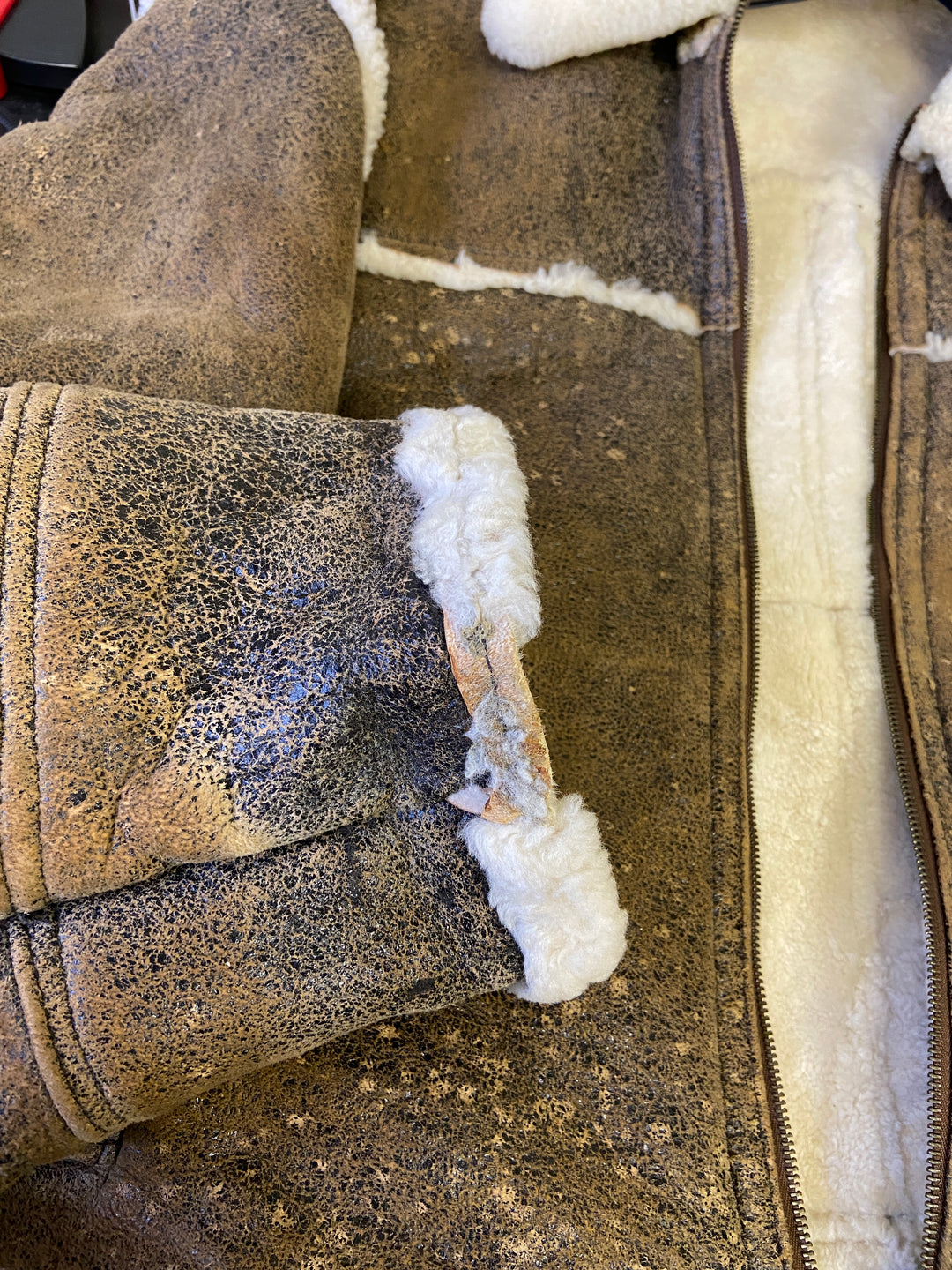 Vintage 90's Women Sheepskin Jacket in BrownA0041