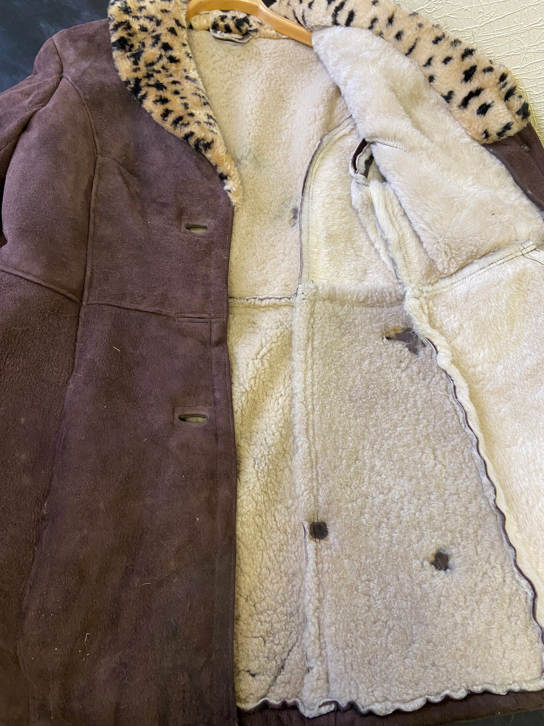 Vintage 70's Women Sheepskin Coat in BrownV9210