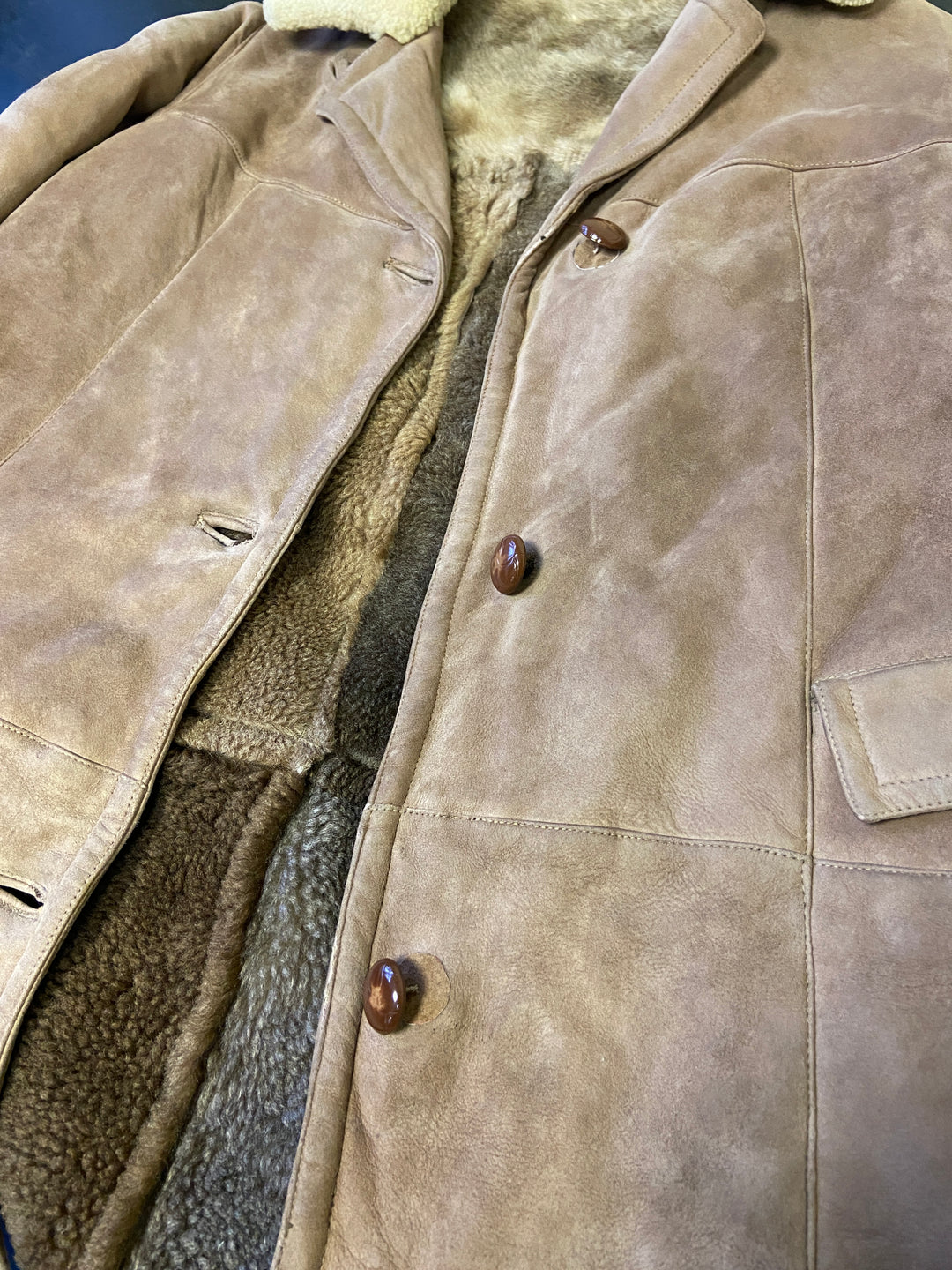 Vintage 70's Women Sheepskin Coat in BrownV8496