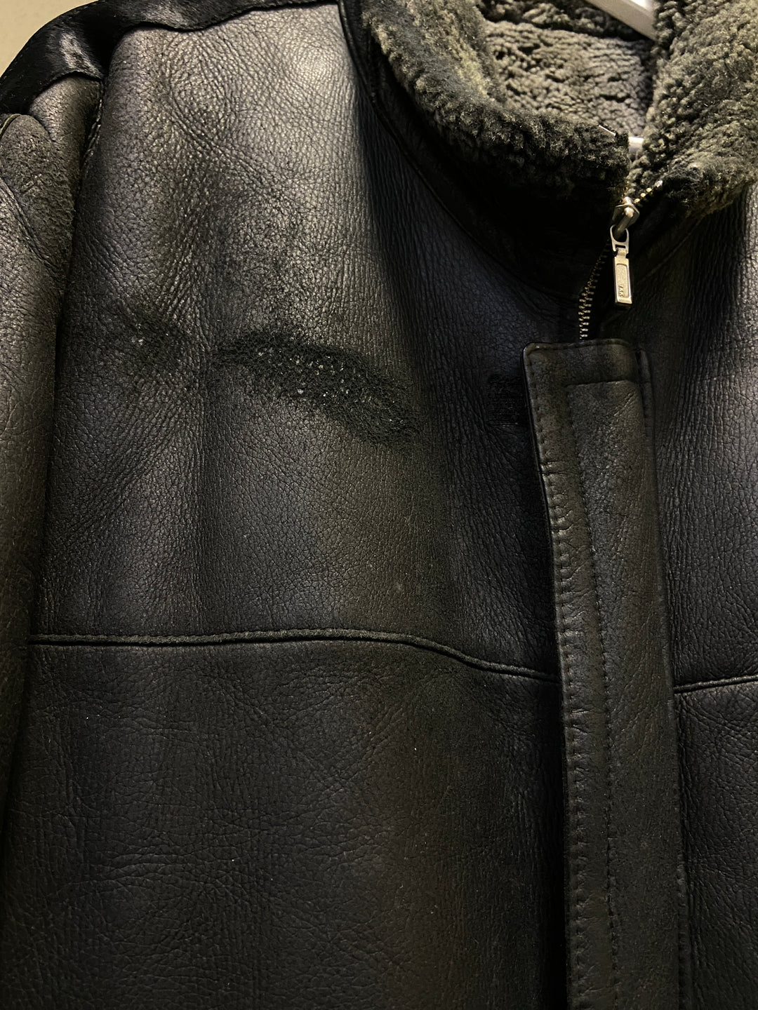 Vintage 90's Women Sheepskin Jacket in BlackA1006