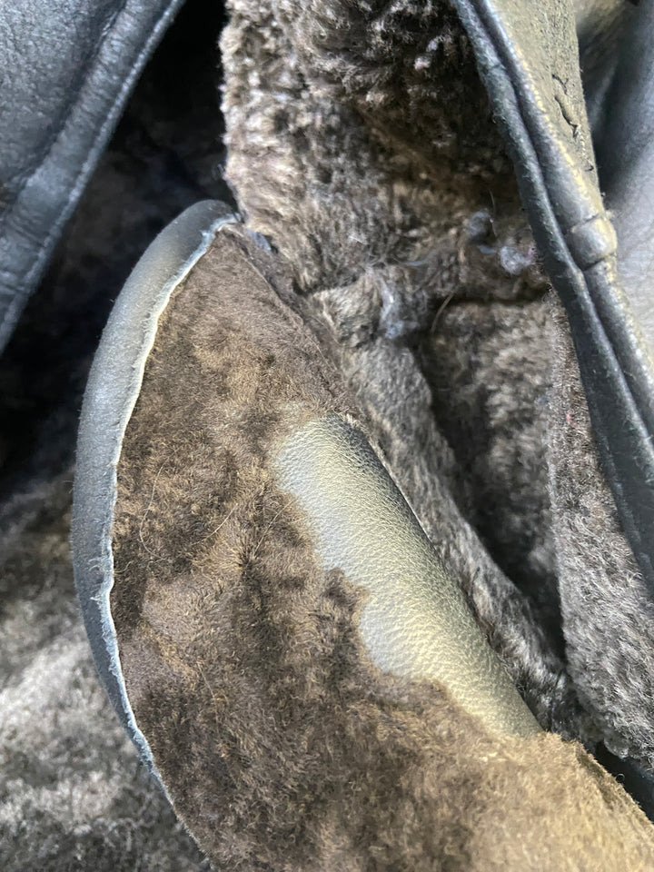 Vintage 90's Men Sheepskin Coat in BlackZ2723