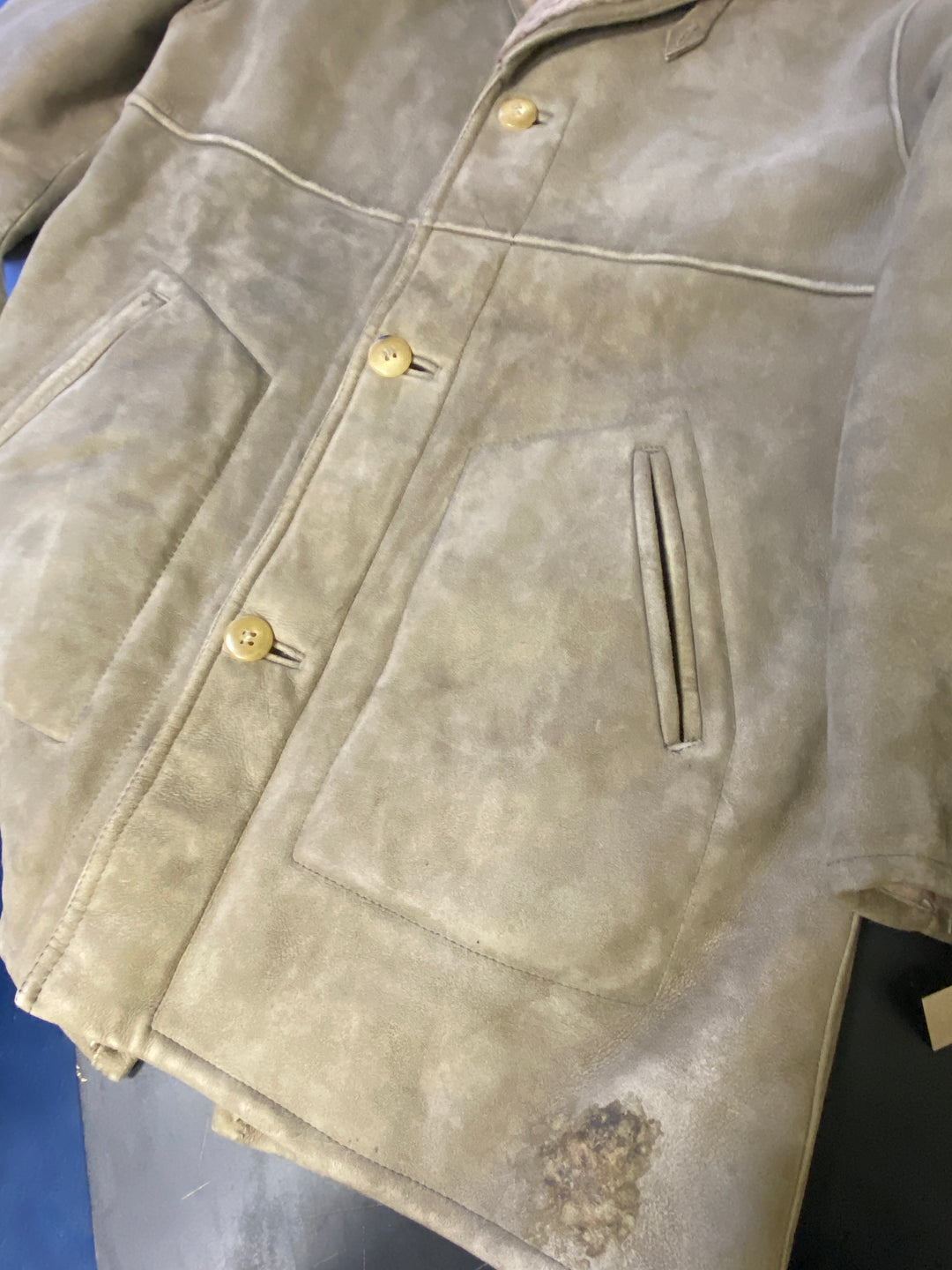 Vintage 80's Men Sheepskin Coat in BeigeZ2729