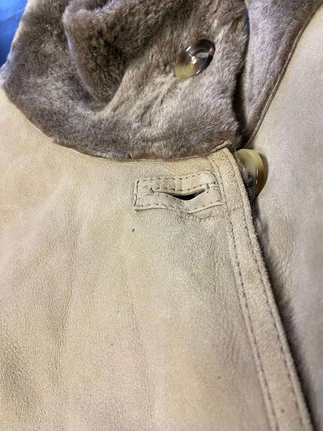 Vintage 00's Women Sheepskin Coat in BeigeA0802