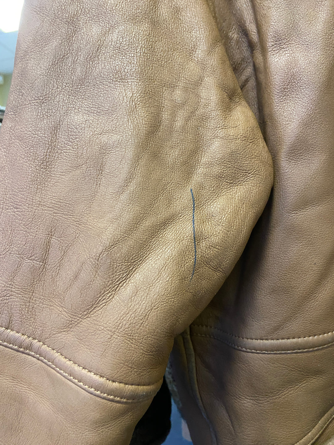 Vintage 80's Men Sheepskin Coat in BrownZ2561