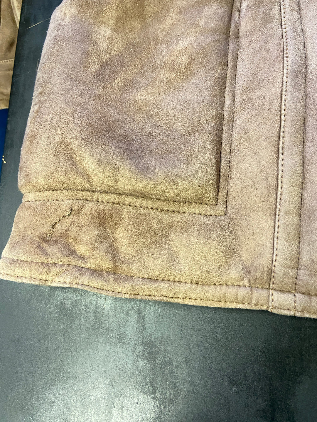 Vintage 90's Men Sheepskin Coat in BrownZ552