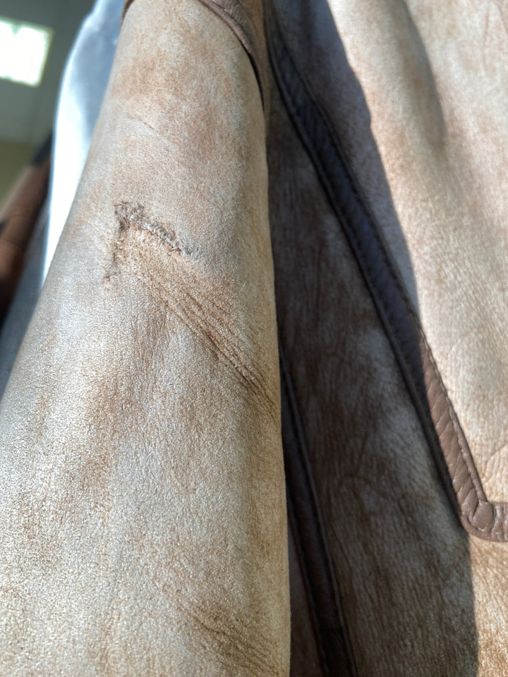 Vintage 80's Men Sheepskin Coat in BeigeZ2119