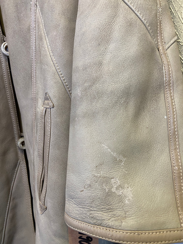 Vintage 80's Women Sheepskin Coat in BeigeV9080