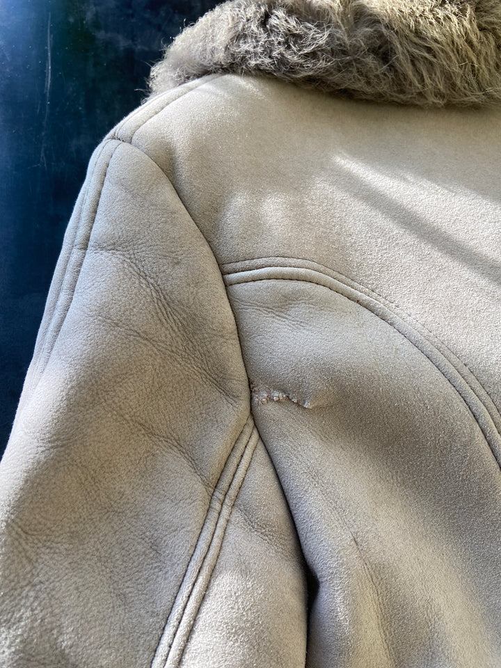 Vintage 70's Women Sheepskin Coat in BeigeA0853