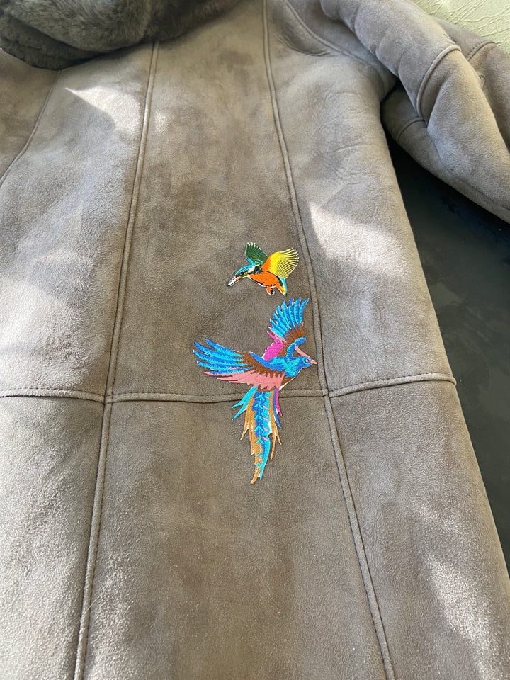 Vintage 90's Women Sheepskin Coat in BeigeA0770