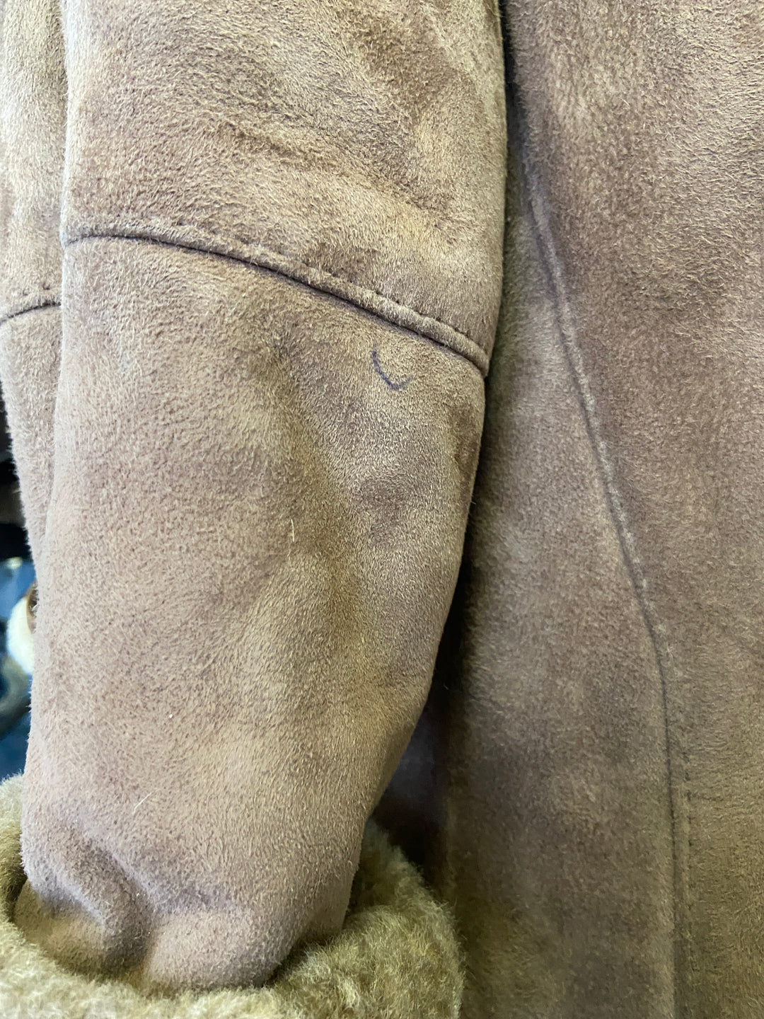 Vintage 90's Women Sheepskin Coat in BrownA1093
