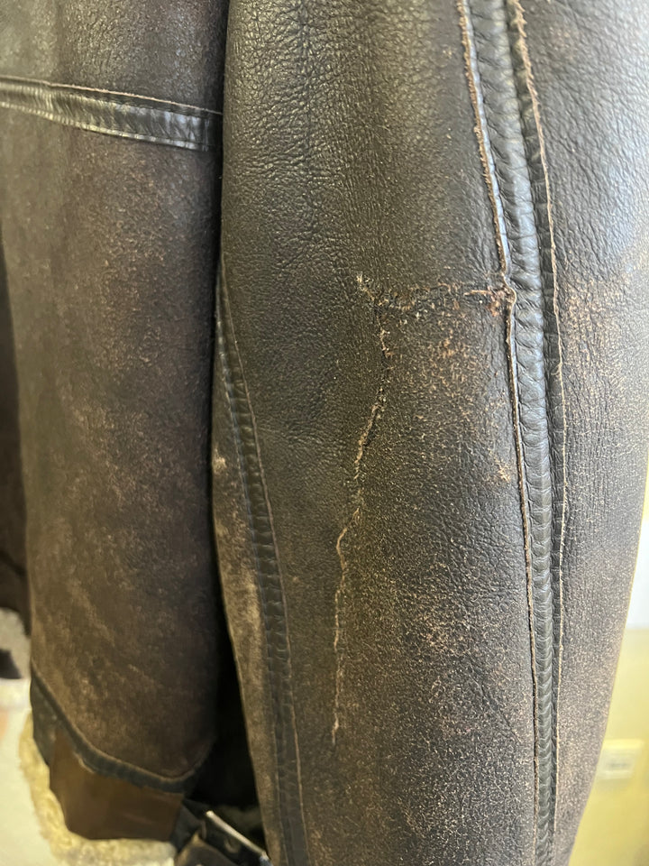 Vintage 80's Men B-3 Sheepskin Aviator Jacket in Brown Contract 920315