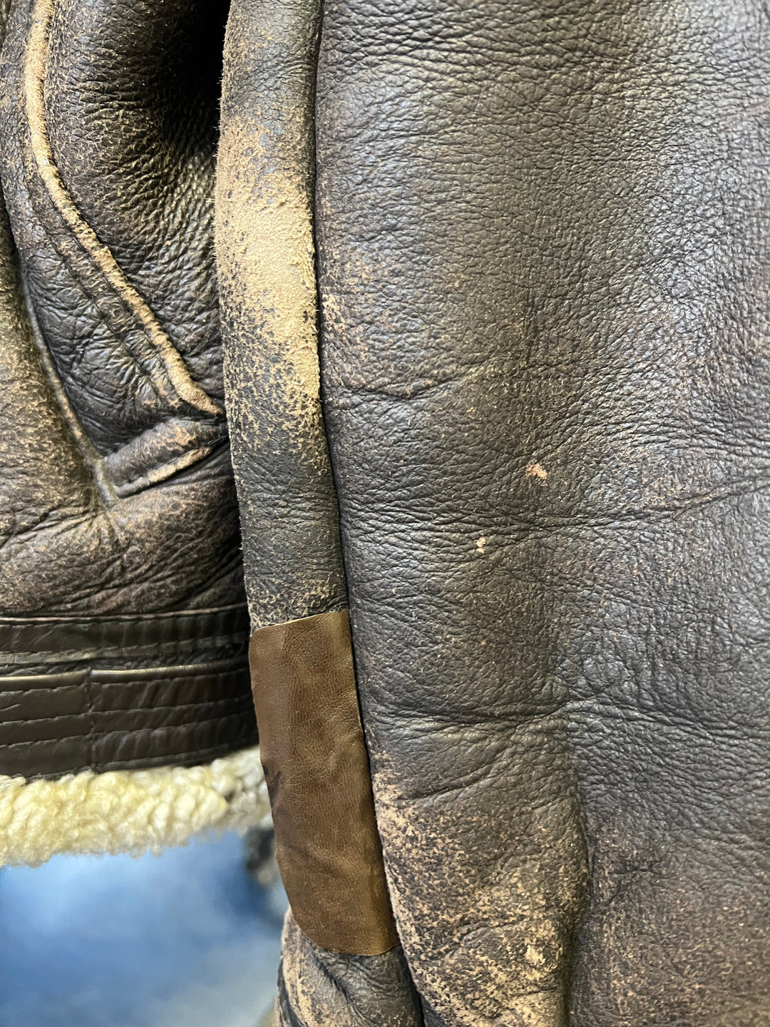 Vintage 80's Men B-3 Sheepskin Aviator Jacket in Brown Contract 920315