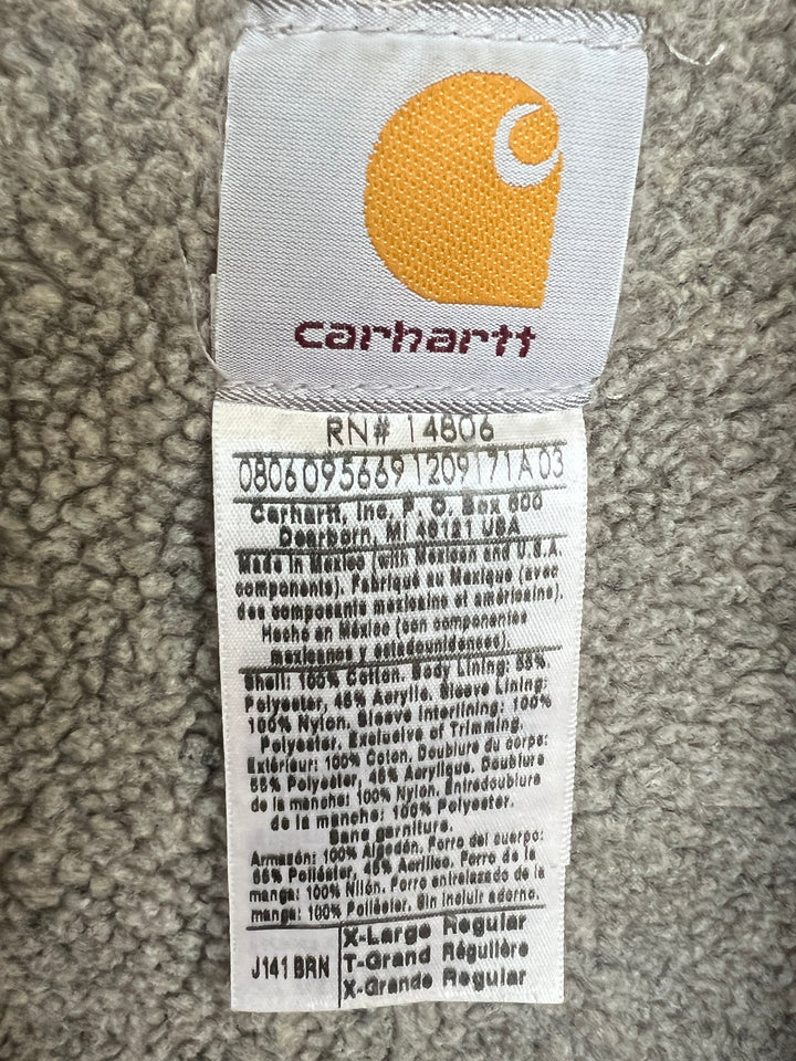Vintage 00's Men Carhartt Jacket in Brown