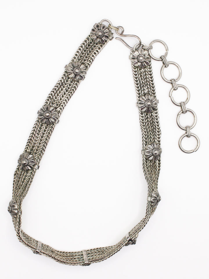Vintage Silver Tone Floral Mesh Chain Necklace With Daisy Links