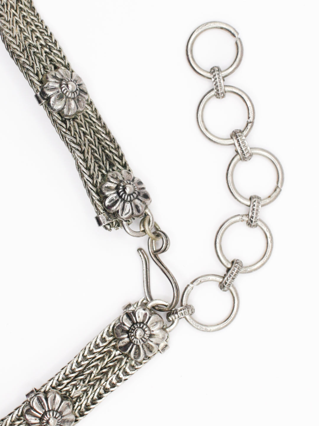 Vintage Silver Tone Floral Mesh Chain Necklace With Daisy Links