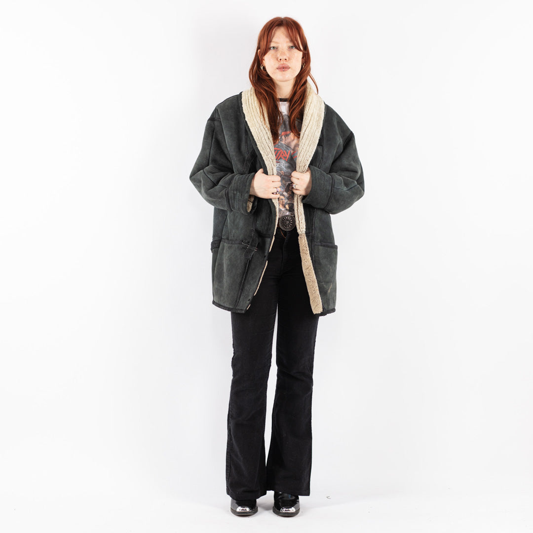 Vintage 90's Women Sheepskin Coat in Gray