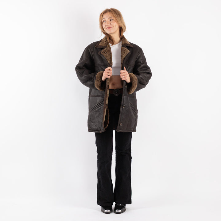 Vintage 90's Women Sheepskin Coat in Brown