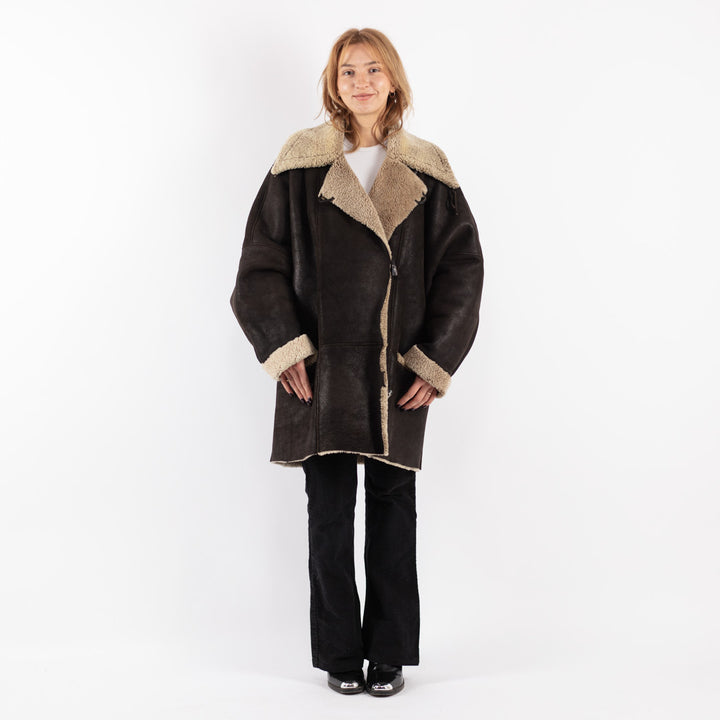 Vintage 90's Women Sheepskin Coat in Brown
