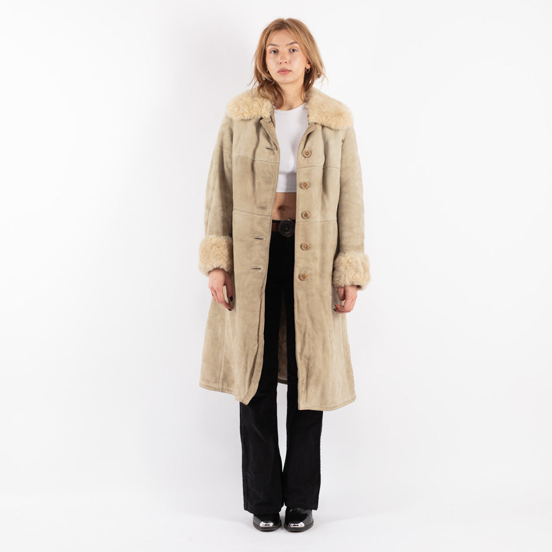 Vintage 70's Women Sheepskin Coat in Beige