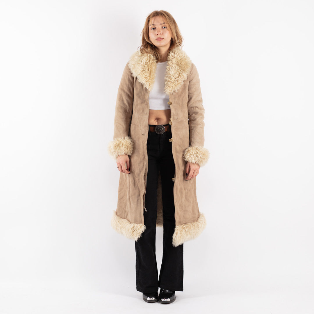 Vintage 70's Women Sheepskin Coat in Beige
