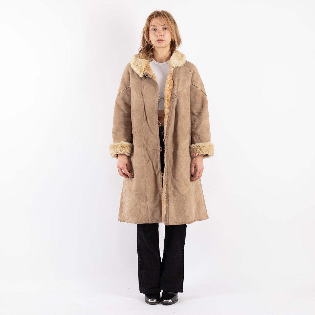 Vintage 70's Women Sheepskin Coat in Beige