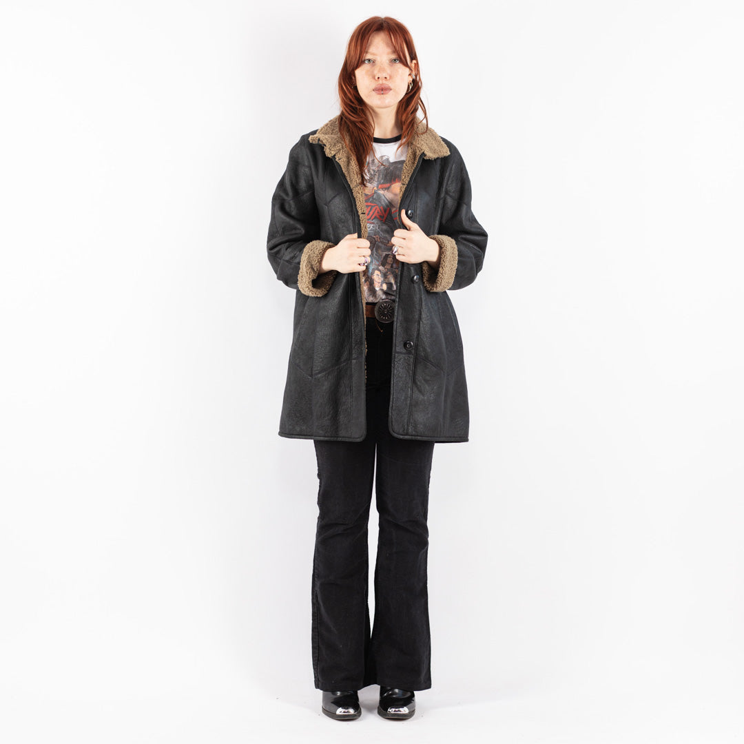 Vintage 80's Women Sheepskin Coat in Black