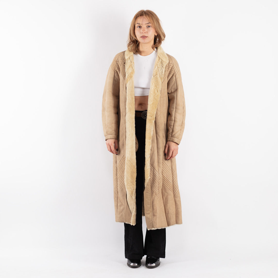 Vintage 80's Women Sheepskin Coat in Beige