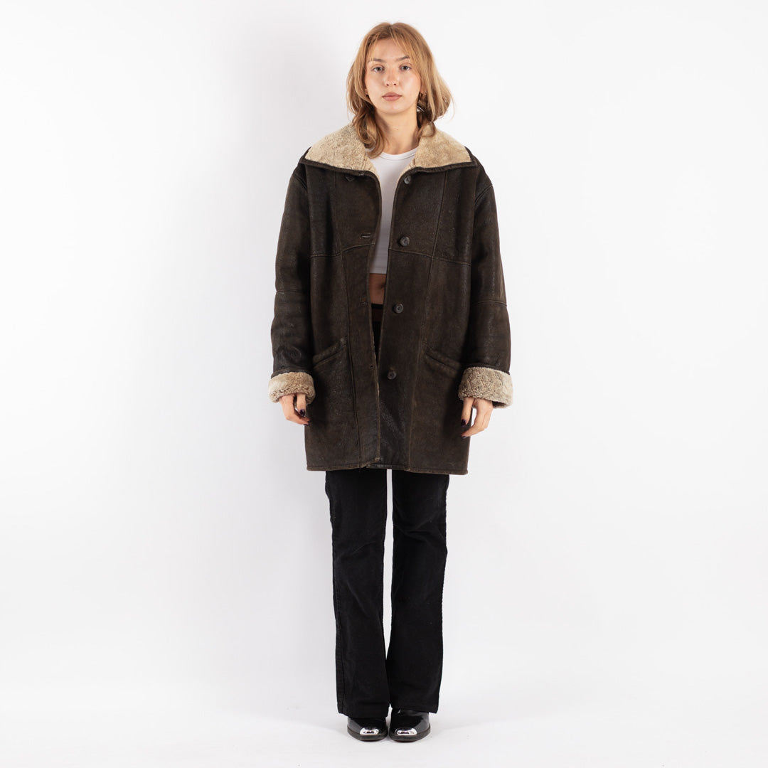 Vintage 90's Women Sheepskin Coat in Brown