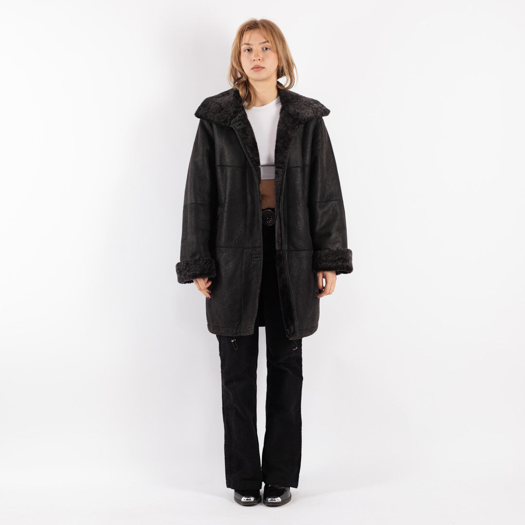 Vintage 80's Women Sheepskin Shearling Coat in Black