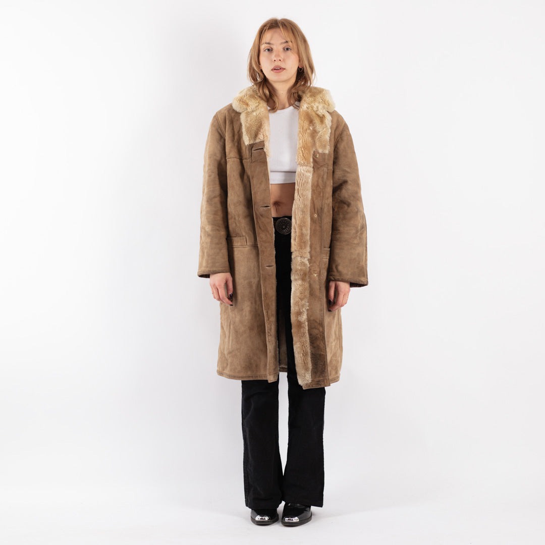 Vintage 70's Women Sheepskin Coat in Beige