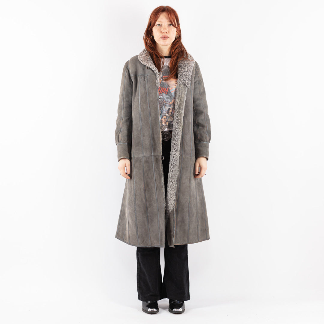 Vintage 70's Women Sheepskin Coat in Gray