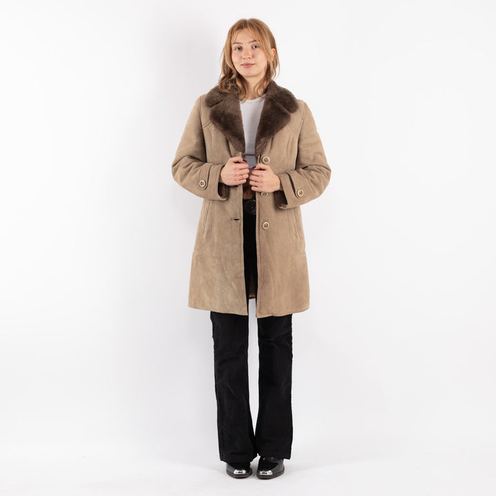 Vintage 70's Women Sheepskin Coat in Beige