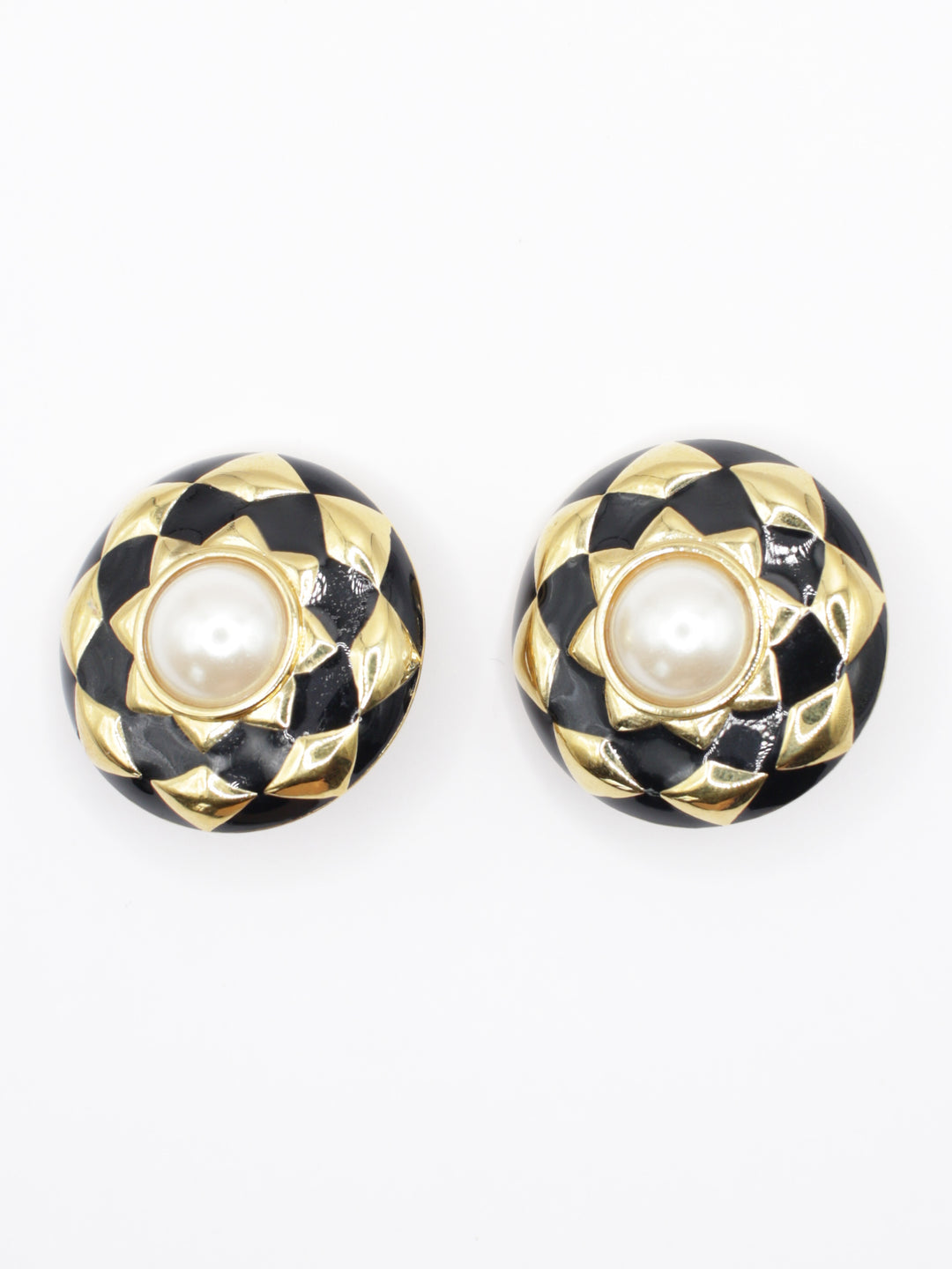 Vintage 80's Clip-on Earrings in Black