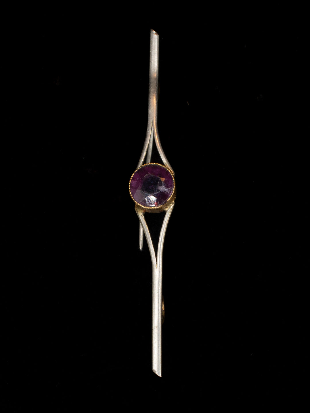 Vintage 30's Brooch in Purple